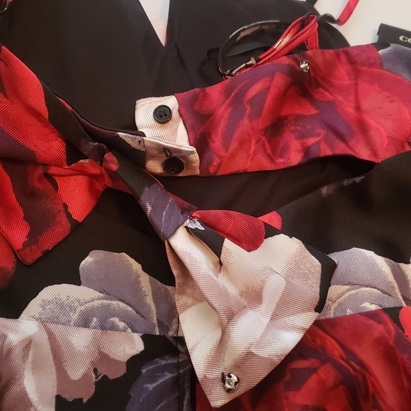 NWT 13 Trixxi Juniors Fit -Flare Red Black white Dress Floral Print - Picture 11 of 14